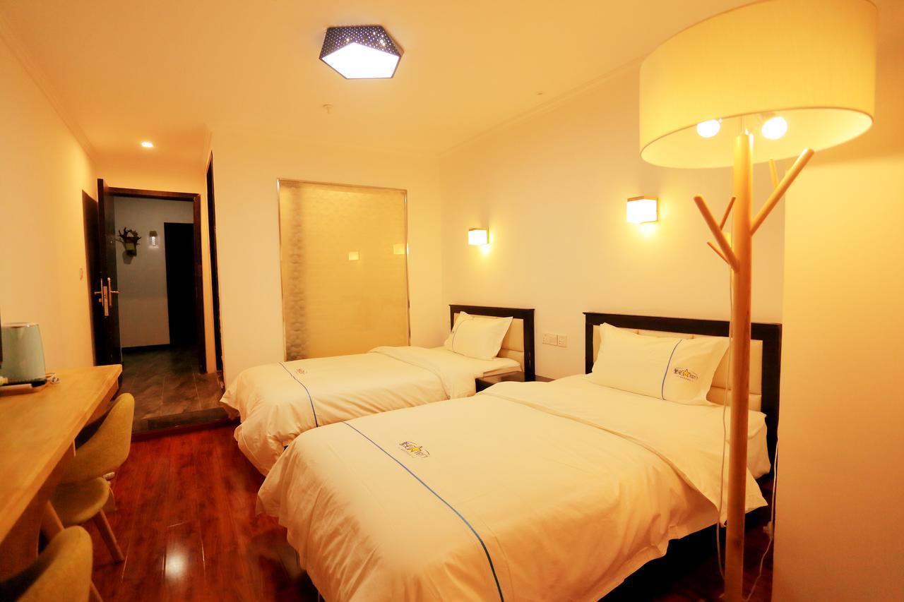 Infinite Stars Us Youth Hostel Chengdu Cameră foto